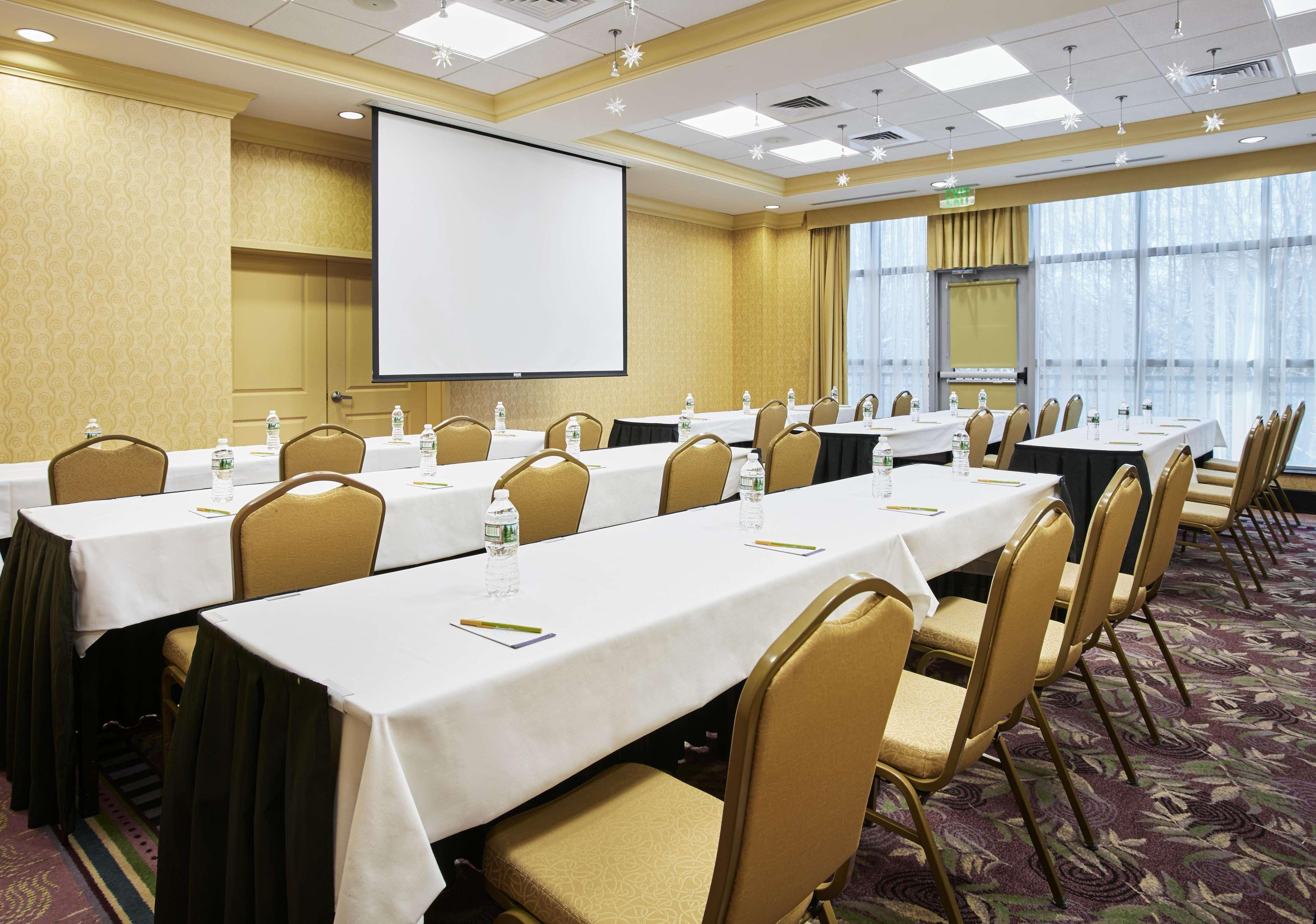 Hilton Garden - Gaithersburg 3*