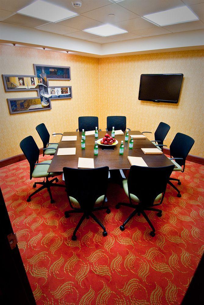 Hilton Garden - Gaithersburg 3*